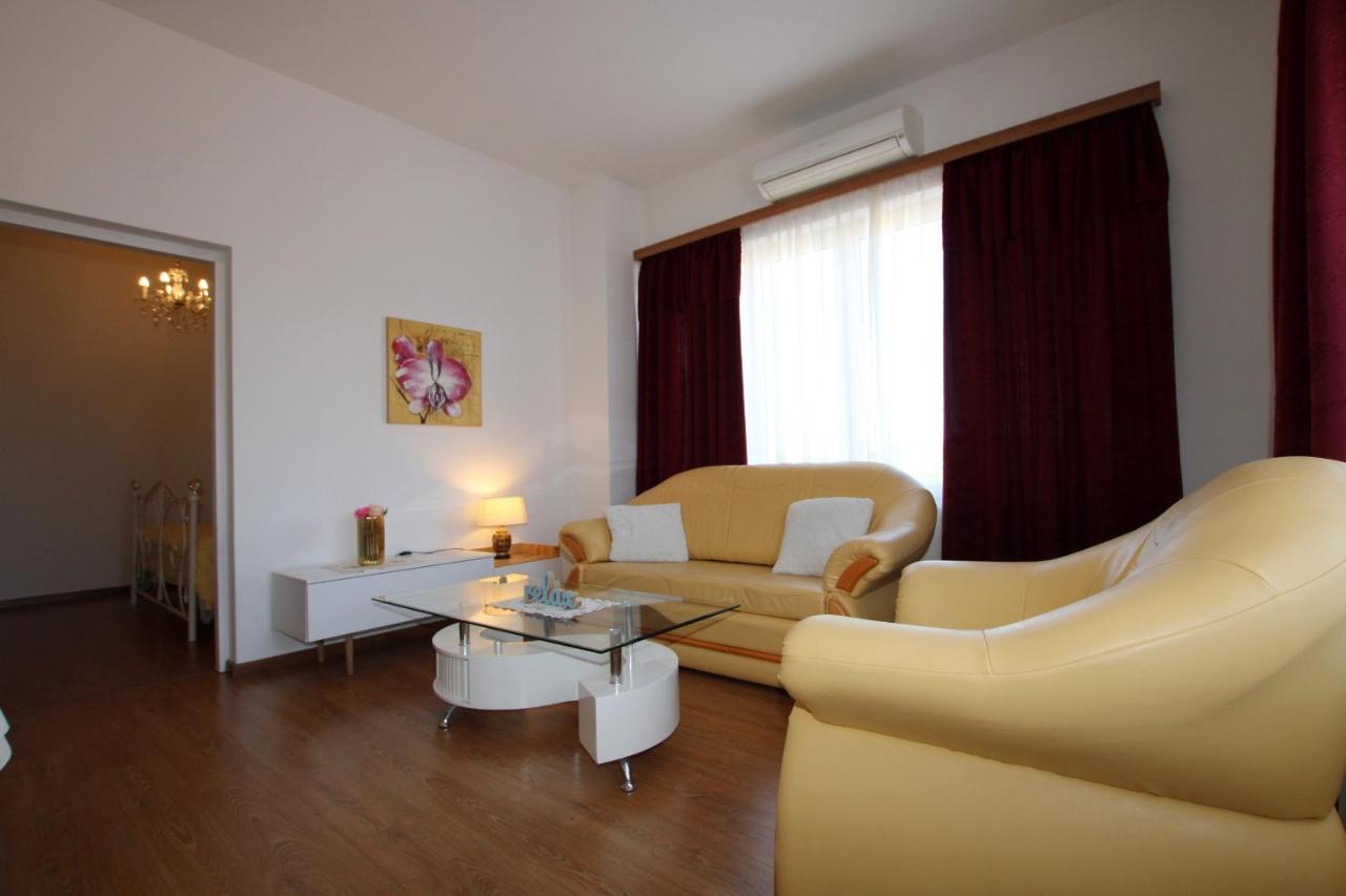 Apartments Markus Porec Bagian luar foto
