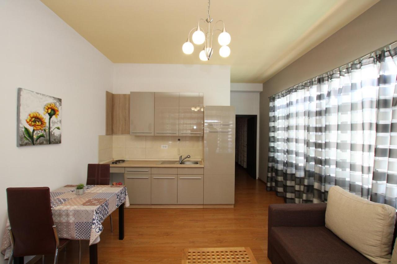 Apartments Markus Porec Bagian luar foto