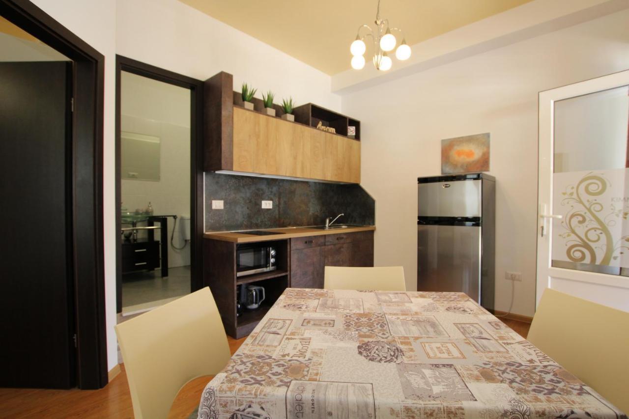 Apartments Markus Porec Bagian luar foto