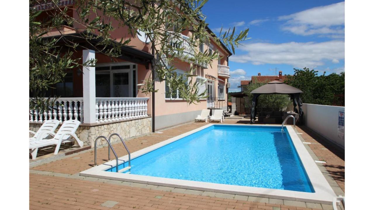 Apartments Markus Porec Bagian luar foto